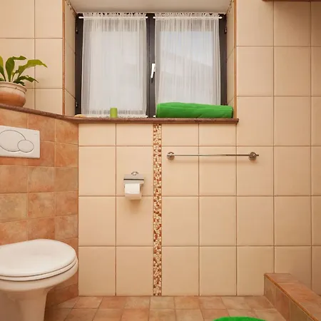 Vikendica Nicole Fuer 10 Personen In By Interhome